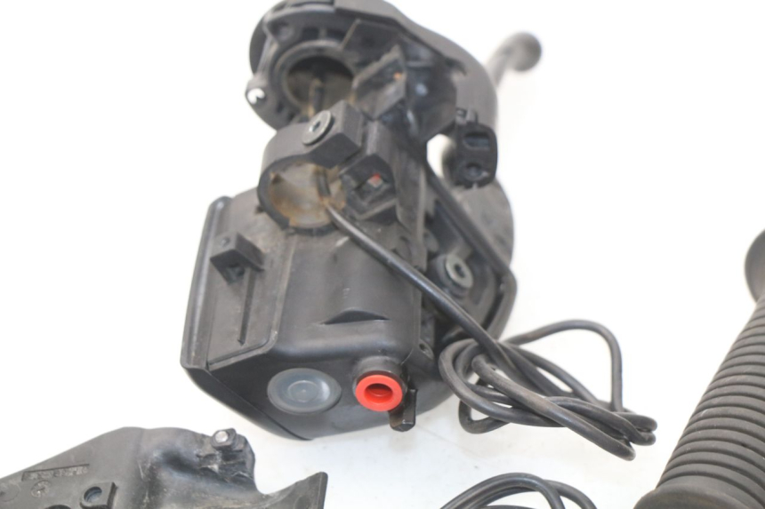 photo de CILINDRO MESTRE DIANTEIRO BMW R GS 1150 (1999 - 2004) - Estado da superfície