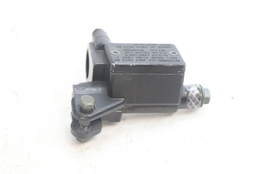 photo de CILINDRO MESTRE DIANTEIRO VASTRO R-ONE 4T 50 (2014 - 2022) - Zoom do estado de desgaste