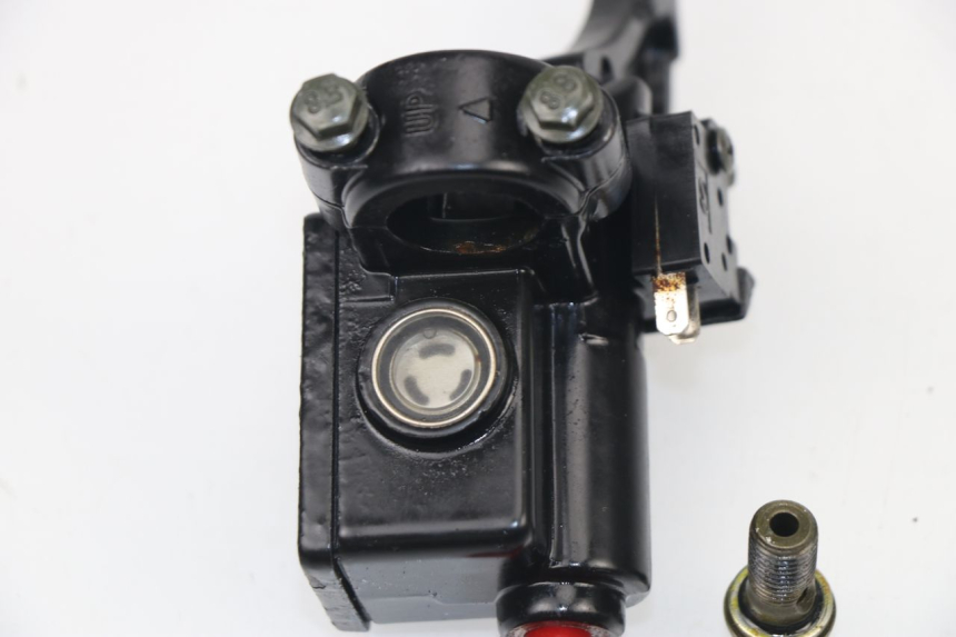 photo de CILINDRO MESTRE DIANTEIRO BHM REVENGER 50 (2009 - 2015) - Zoom do estado de desgaste