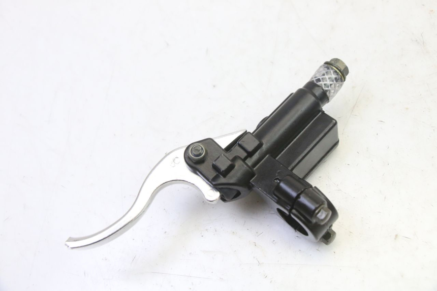 photo de CILINDRO MESTRE DIANTEIRO APOLLO RFZ 125 - Pontos de fixação