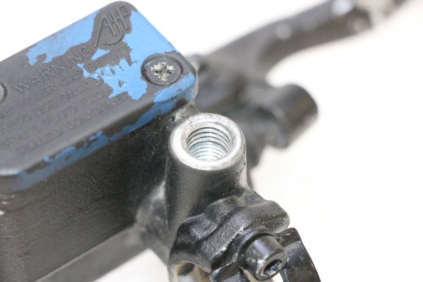 photo de CILINDRO MESTRE DIANTEIRO PEUGEOT SATELIS COMPRESSOR K15 125 (2006 - 2009) - Estado da superfície