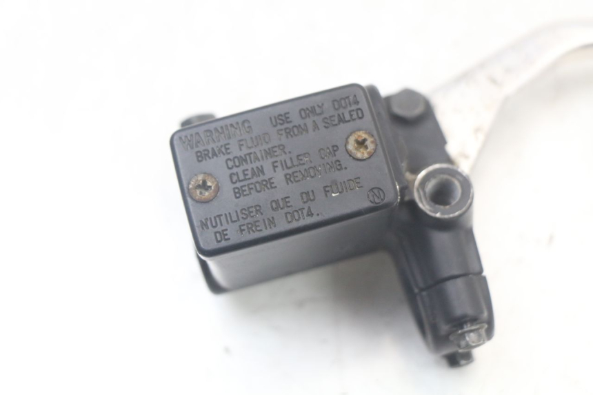 photo de CILINDRO MESTRE DIANTEIRO PEUGEOT SATELIS 125 (2006 - 2009) - Detalhe da peça