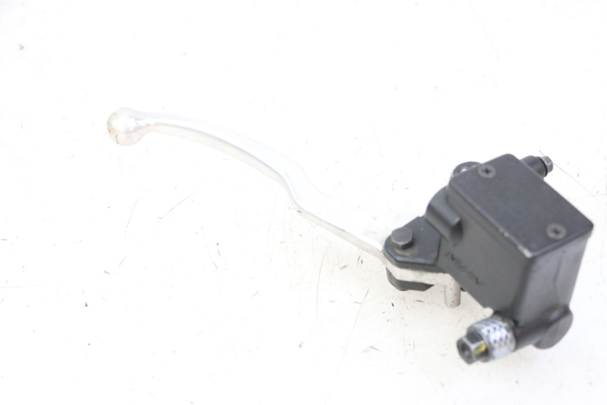 photo de CILINDRO MESTRE DIANTEIRO PEUGEOT SATELIS 125 (2013 - 2018) - Detalhe da peça