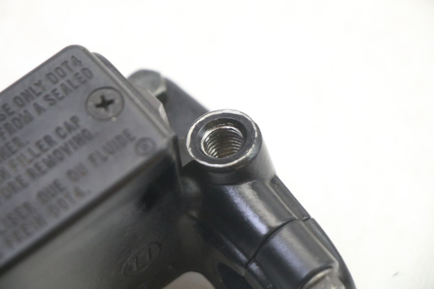 photo de CILINDRO MESTRE DIANTEIRO PEUGEOT SATELIS 125 (2013 - 2018) - Zoom do estado de desgaste