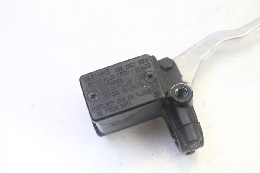 photo de CILINDRO MESTRE DIANTEIRO PEUGEOT SATELIS 125 (2006 - 2009) - Detalhe da peça
