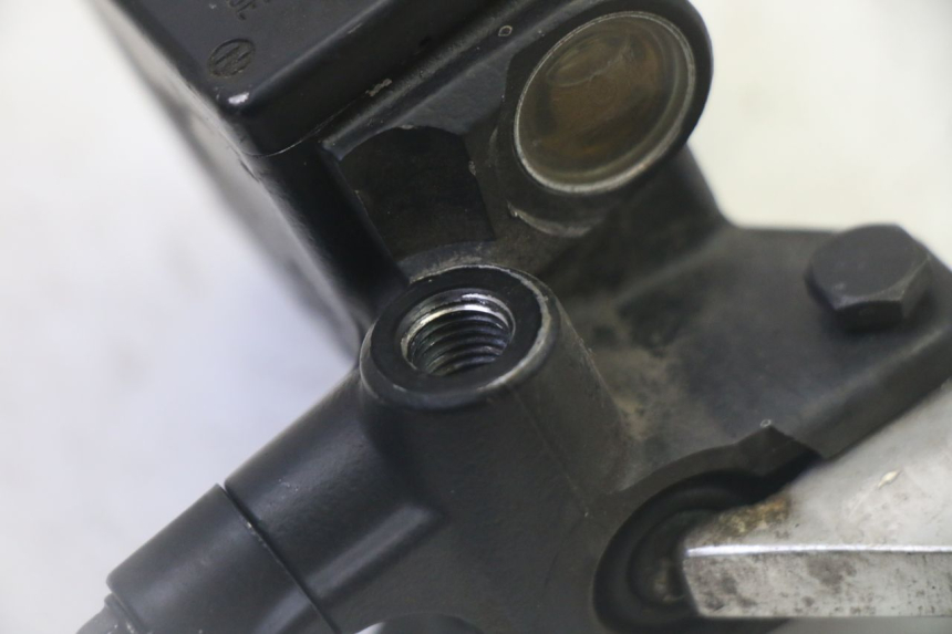 photo de CILINDRO MESTRE DIANTEIRO PEUGEOT SATELIS 125 (2006 - 2009) - Outro ângulo de visão