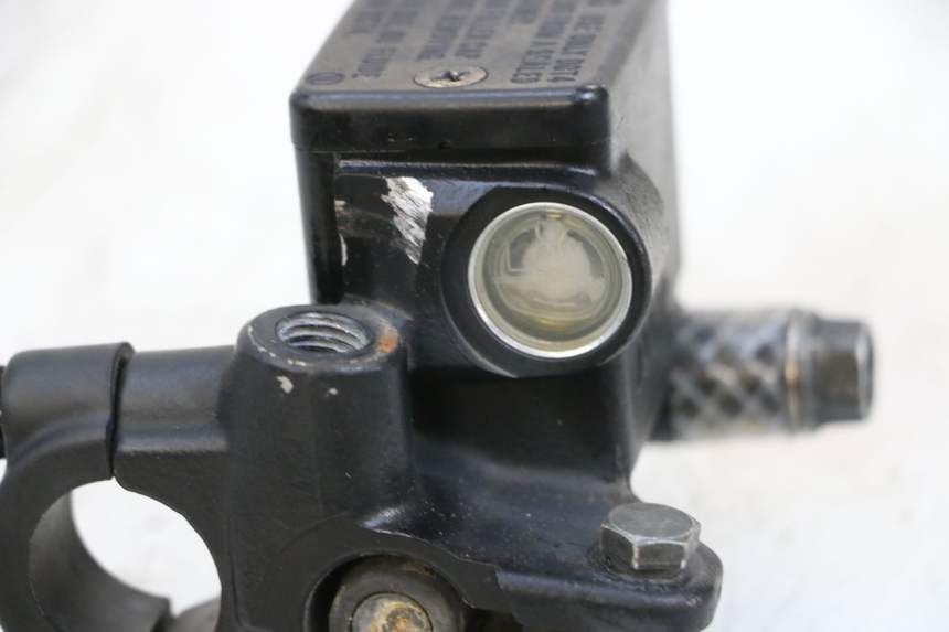 photo de CILINDRO MESTRE DIANTEIRO PEUGEOT SATELIS 125 (2013 - 2018) - Zoom do estado de desgaste