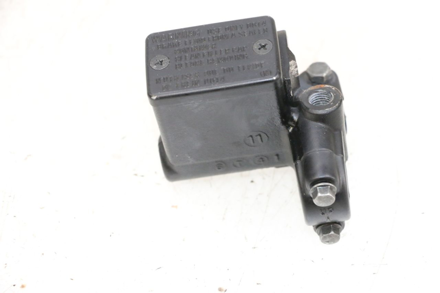 photo de CILINDRO MESTRE DIANTEIRO PEUGEOT SATELIS 125 (2013 - 2018) - Ampliação técnica