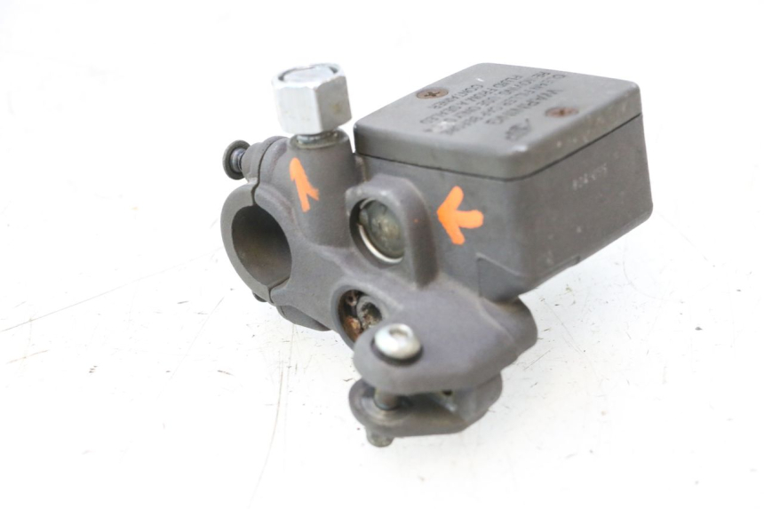 photo de CILINDRO MESTRE DIANTEIRO PEUGEOT SATELIS 125 (2006 - 2009) - Detalhe da peça