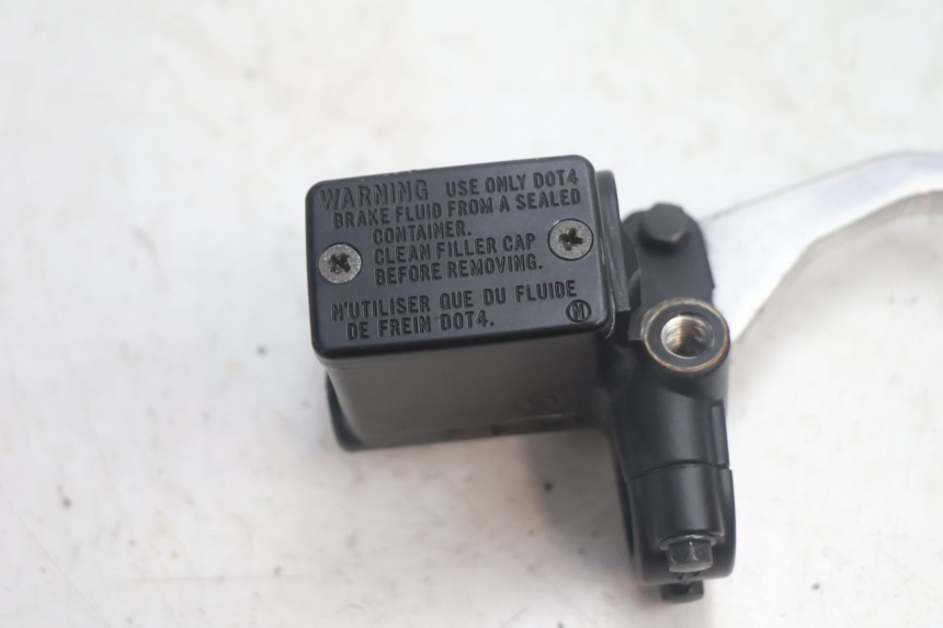 photo de CILINDRO MESTRE DIANTEIRO PEUGEOT SATELIS 125 (2013 - 2018) - Detalhe da peça