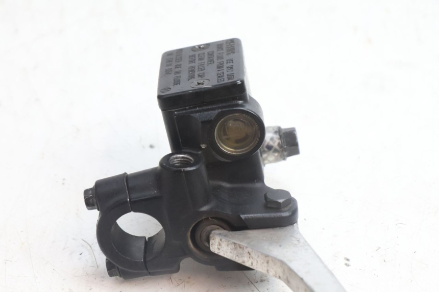 photo de CILINDRO MESTRE DIANTEIRO PEUGEOT SATELIS 125 (2006 - 2009) - Outro ângulo de visão