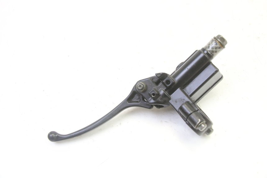 photo de CILINDRO MESTRE DIANTEIRO DERBI SENDA SM DRD 50 (2008 - 2013) - Pontos de fixação