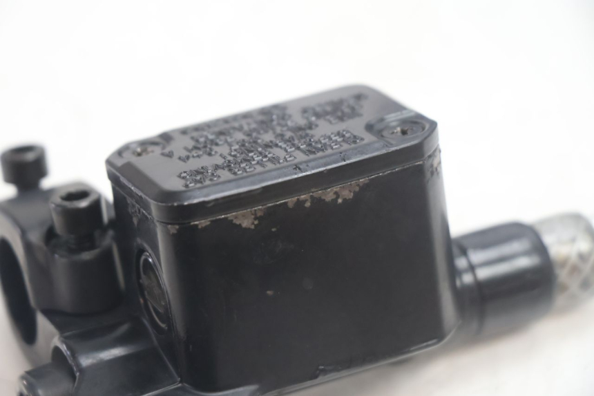 photo de CILINDRO MESTRE DIANTEIRO YAMAHA SLIDER 50 (1999 - 2004) - Detalhe da peça