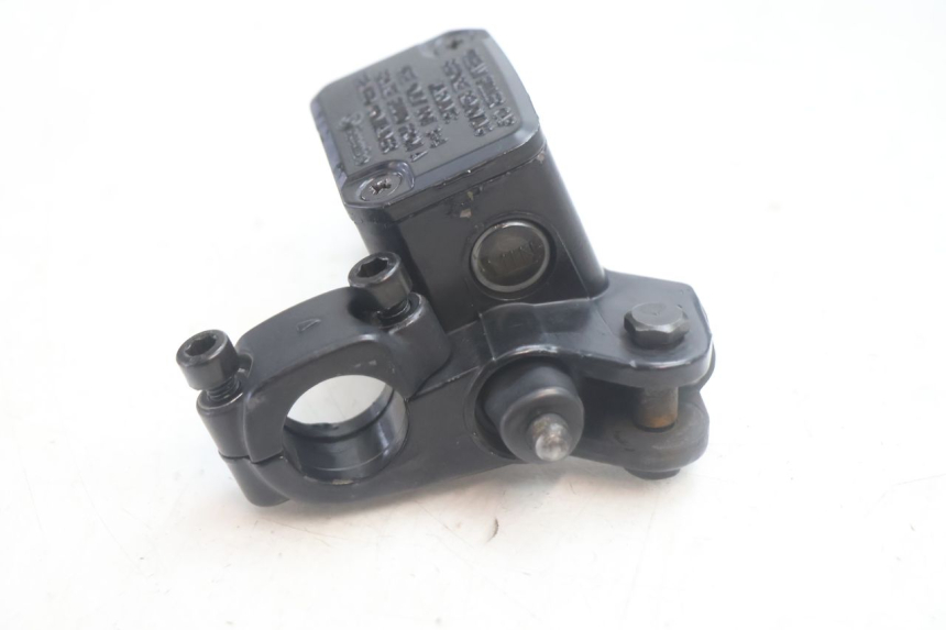 photo de CILINDRO MESTRE DIANTEIRO YAMAHA SLIDER 50 (1999 - 2004) - Zoom do estado de desgaste