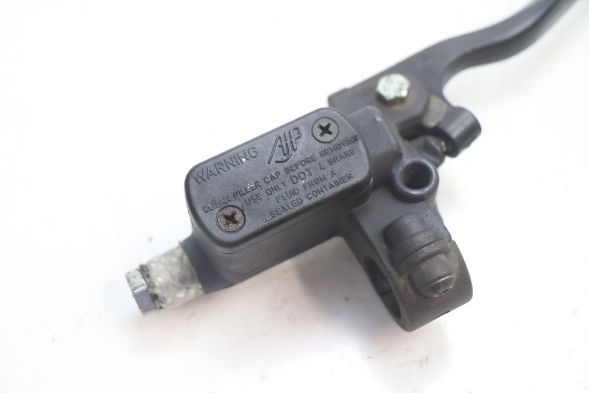 photo de CILINDRO MESTRE DIANTEIRO PEUGEOT SPEEDFIGHT 2 AC 50 (2000 - 2009) - Detalhe da peça