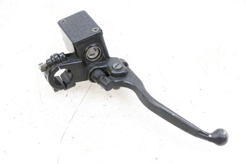 photo de CILINDRO MESTRE DIANTEIRO PEUGEOT SPEEDFIGHT 4 2T 50 (2015 - 2019) - Outro ângulo de visão