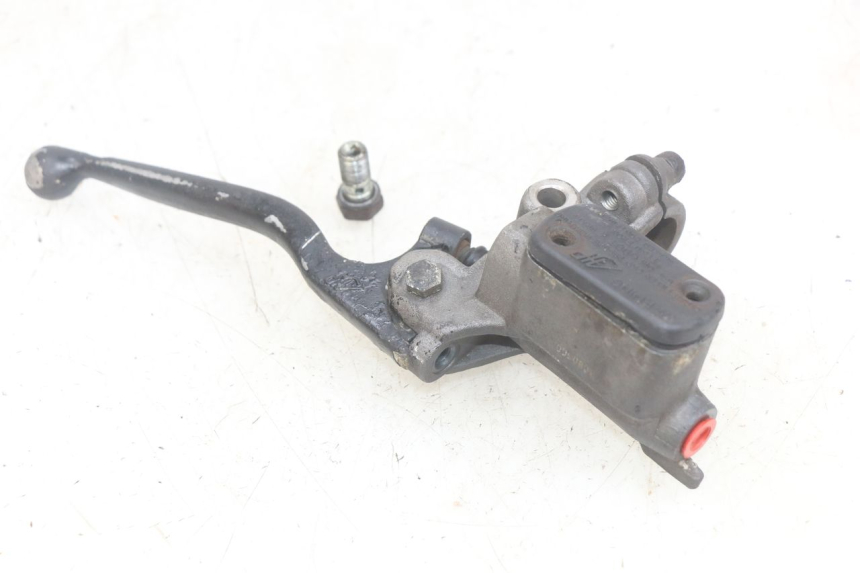 photo de CILINDRO MESTRE DIANTEIRO PEUGEOT SPEEDFIGHT LC 50 (1996 - 2002) - Outro ângulo de visão