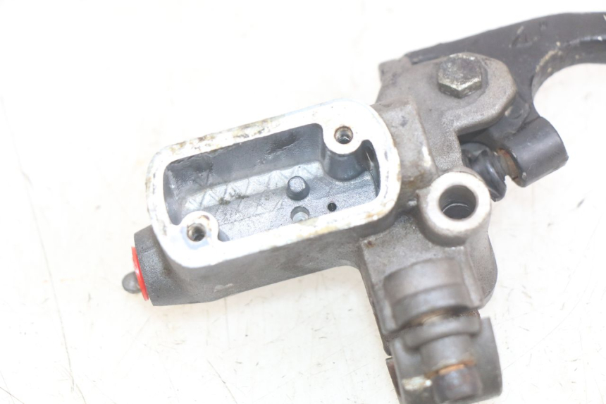 photo de CILINDRO MESTRE DIANTEIRO PEUGEOT SPEEDFIGHT LC 50 (1996 - 2002) - Estado da superfície