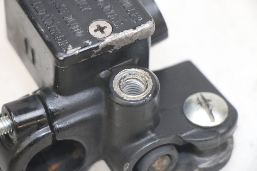 photo de CILINDRO MESTRE DIANTEIRO APRILIA SR 2T 50 (2012 - 2017) - Zoom do estado de desgaste