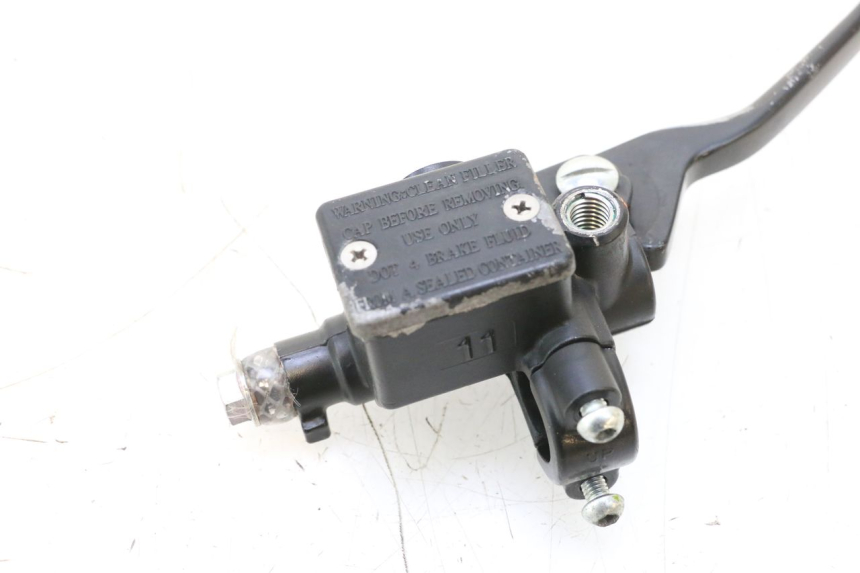 photo de CILINDRO MESTRE DIANTEIRO APRILIA SR MOTARD 50 (2012 - 2018) - Detalhe da peça