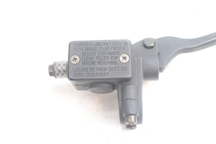 photo de CILINDRO MESTRE DIANTEIRO PEUGEOT STREETZONE NAKED 2T 50 (2014 - 2018) - Detalhe da peça