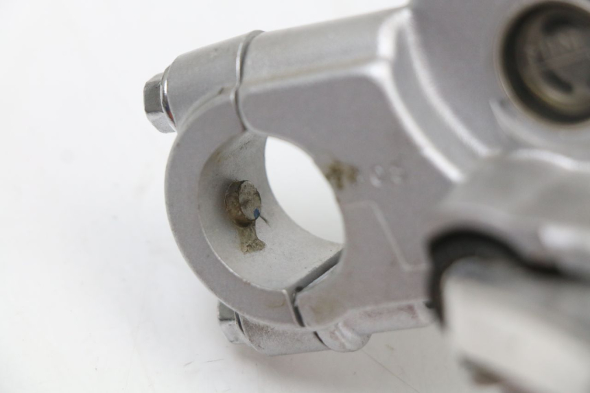 photo de CILINDRO MESTRE DIANTEIRO KYMCO SUPER 8 4T 50 (2018 - 2020) - Pontos de fixação