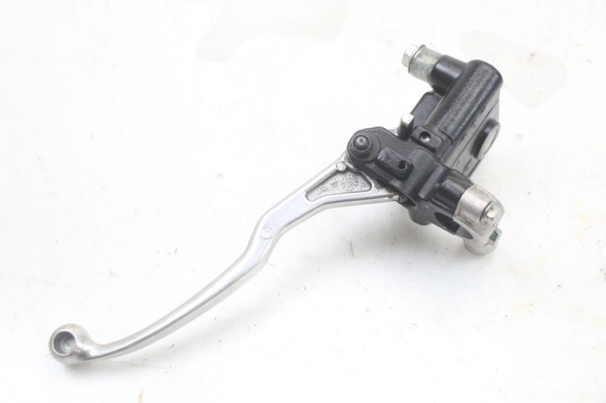 photo de CILINDRO MESTRE DIANTEIRO SUZUKI BURGMAN 125 (2018 - 2021) - Pontos de fixação