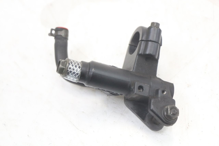 photo de CILINDRO MESTRE DIANTEIRO SUZUKI SV S 650 (1999 - 2002) - Outro ângulo de visão