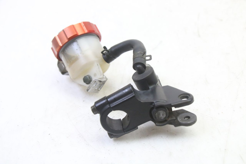 photo de CILINDRO MESTRE DIANTEIRO SUZUKI SV S 650 (2003 - 2009) - Zoom do estado de desgaste