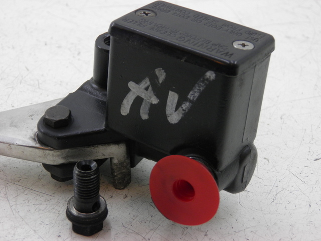 photo de CILINDRO MESTRE DIANTEIRO SYM GTS 125 (2005 - 2008) - Ampliação técnica