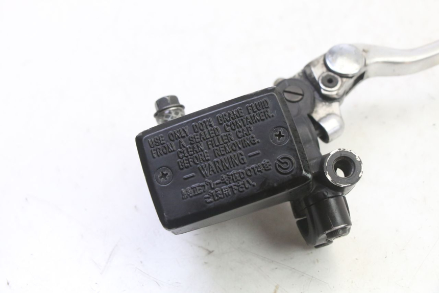 photo de CILINDRO MESTRE DIANTEIRO YAMAHA TDM ABS 900 (2002 - 2014) - Detalhe da peça