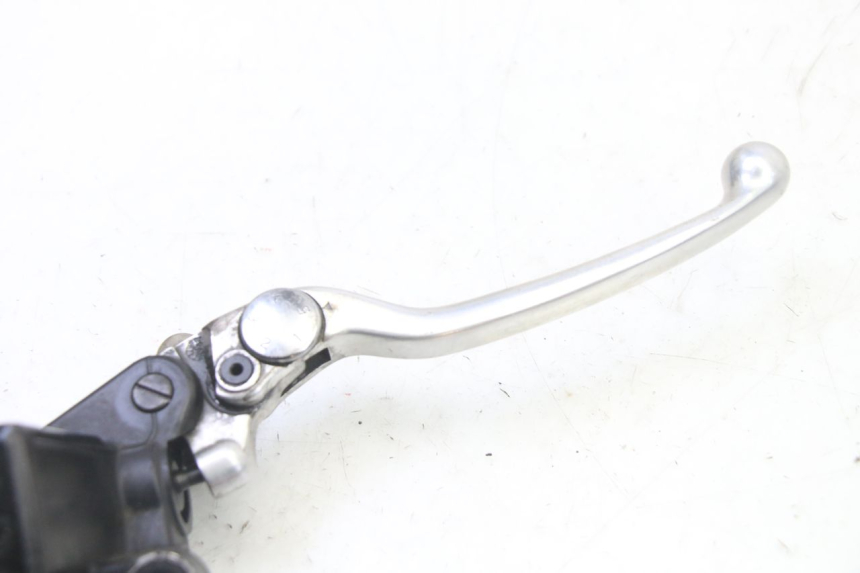 photo de CILINDRO MESTRE DIANTEIRO YAMAHA TDM ABS 900 (2002 - 2014) - Zoom do estado de desgaste