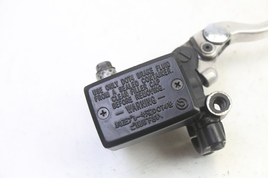 photo de CILINDRO MESTRE DIANTEIRO YAMAHA TDM ABS 900 (2002 - 2014) - Detalhe da peça