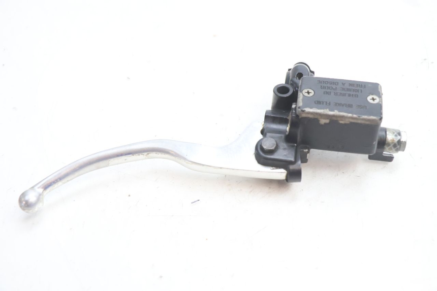 photo de CILINDRO MESTRE DIANTEIRO PEUGEOT TKR TREKKER FURIOUS 50 (2005 - 2014) - Outro ângulo de visão