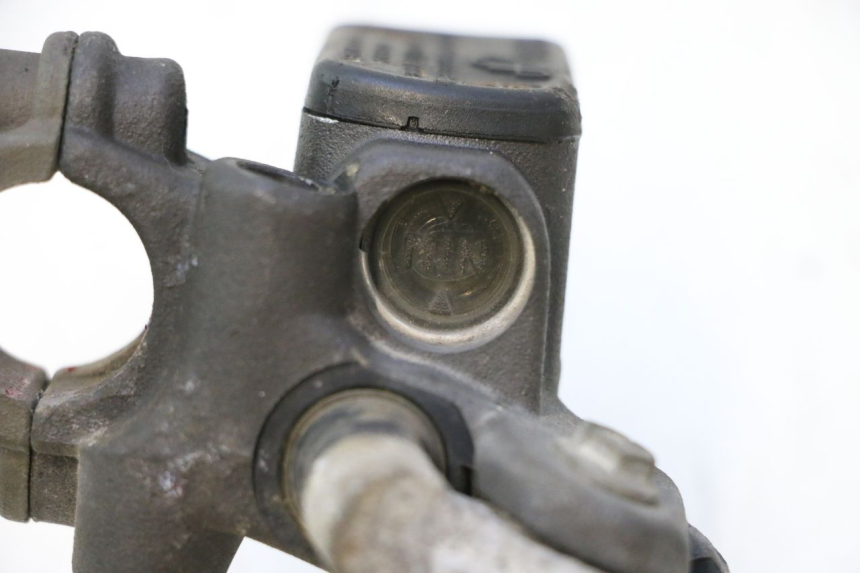 photo de CILINDRO MESTRE DIANTEIRO PEUGEOT TKR TREKKER FURIOUS 50 (2005 - 2014) - Zoom do estado de desgaste