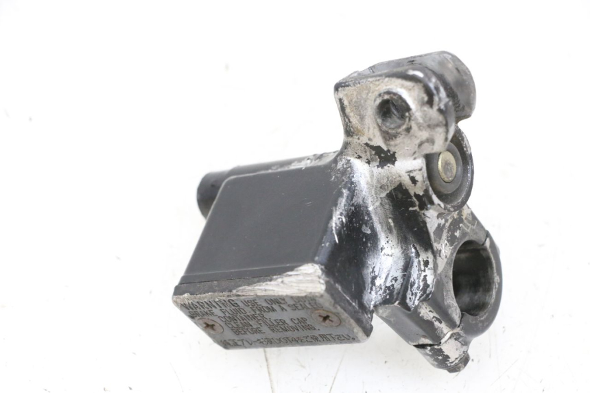 photo de CILINDRO MESTRE DIANTEIRO YAMAHA TTR 125 (2000 - 2020) - Detalhe da peça