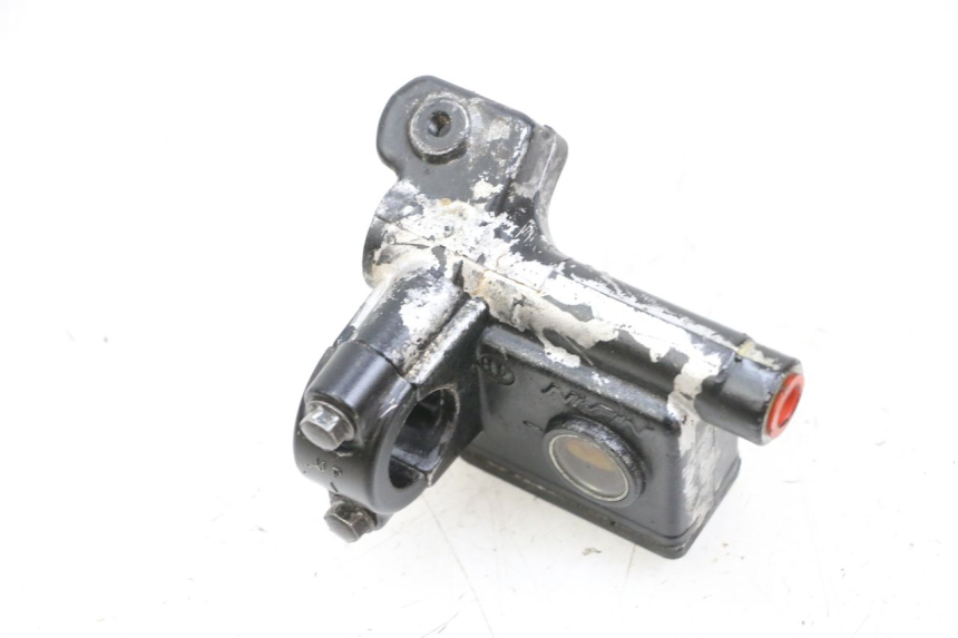 photo de CILINDRO MESTRE DIANTEIRO YAMAHA TTR 125 (2000 - 2020) - Outro ângulo de visão