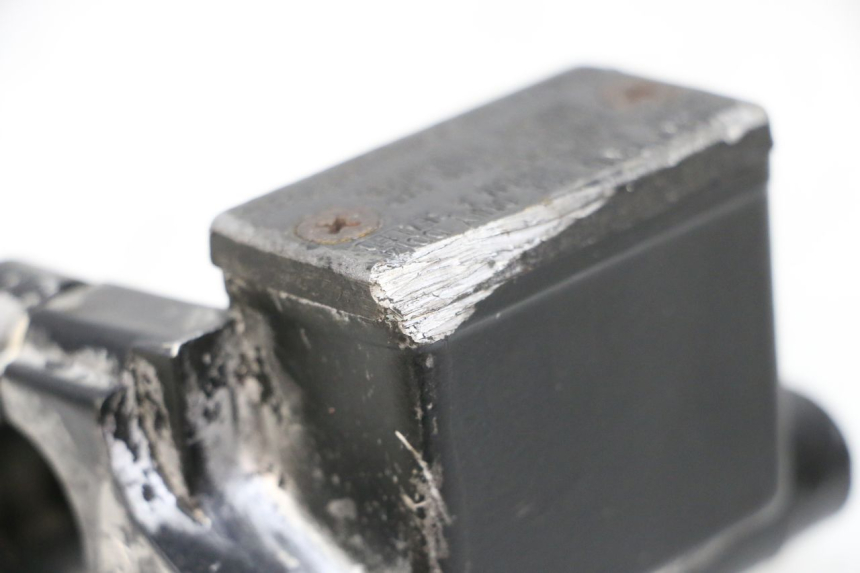 photo de CILINDRO MESTRE DIANTEIRO YAMAHA TTR 125 (2000 - 2020) - Pontos de fixação