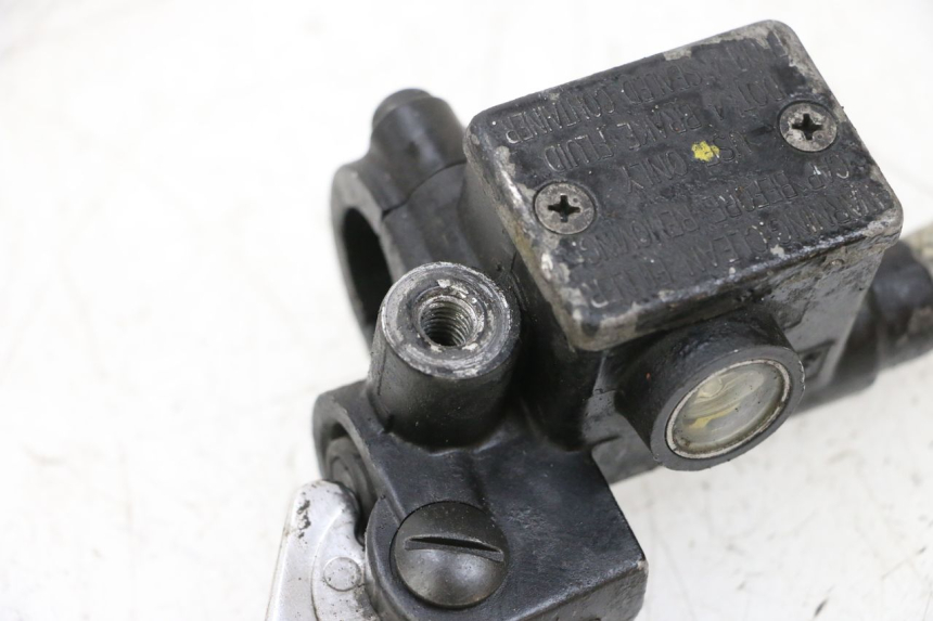 photo de CILINDRO MESTRE DIANTEIRO PIAGGIO VESPA GTS SUPER IE 125 (2009 - 2016) - Pontos de fixação