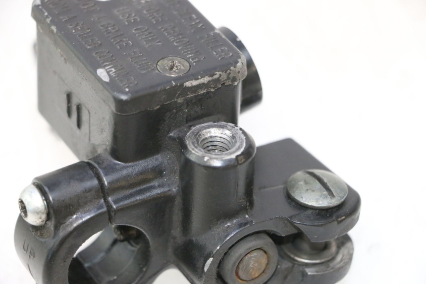 photo de CILINDRO MESTRE DIANTEIRO PIAGGIO VESPA LX 2T 50 (2005 - 2013) - Pontos de fixação