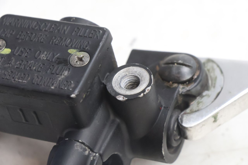 photo de CILINDRO MESTRE DIANTEIRO PIAGGIO VESPA S 2T 50 (2007 - 2014) - Outro ângulo de visão