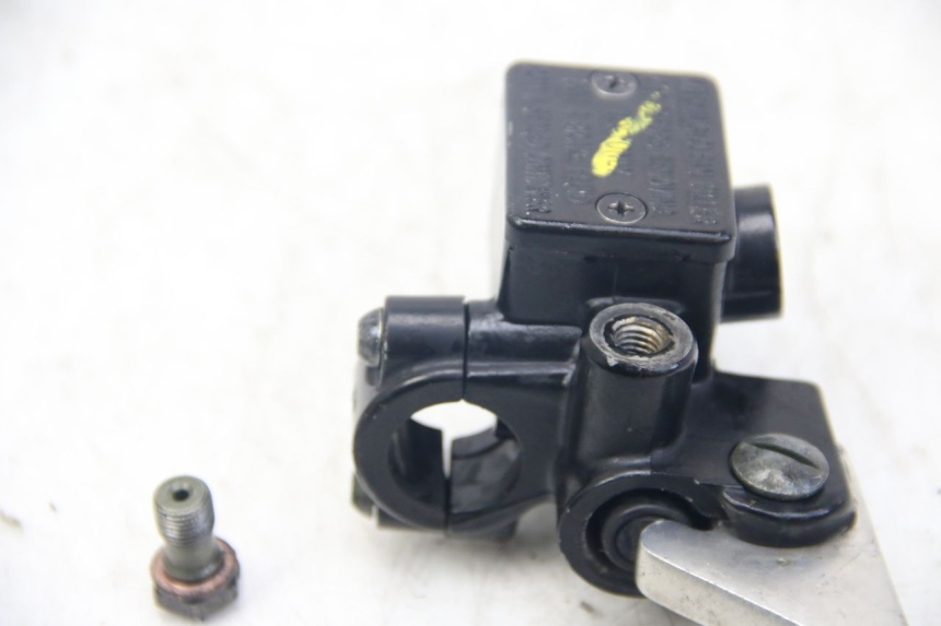 photo de CILINDRO MESTRE DIANTEIRO PIAGGIO VESPA SPRINT 2T 50 (2014 - 2018) - Outro ângulo de visão