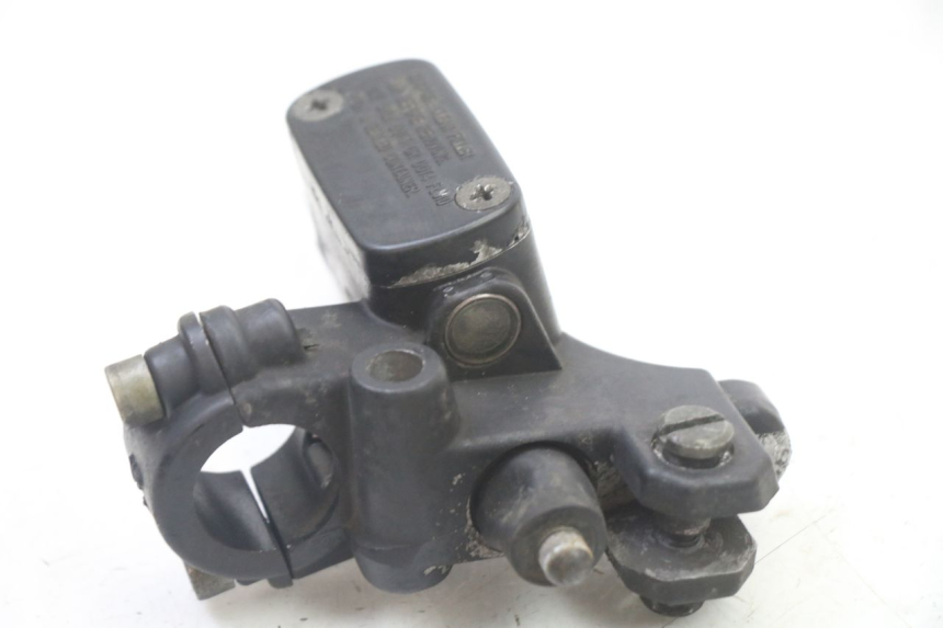 photo de CILINDRO MESTRE DIANTEIRO PEUGEOT VIVACITY NEW 2T 50 (2008 - 2017) - Outro ângulo de visão