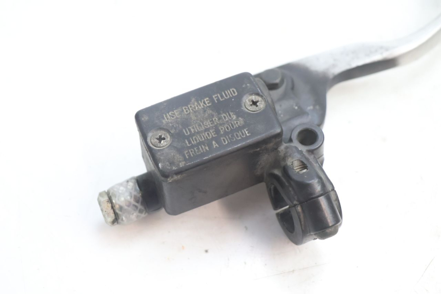 photo de CILINDRO MESTRE DIANTEIRO PEUGEOT VIVACITY 50 (2004 - 2009) - Detalhe da peça