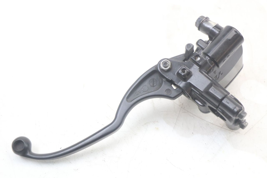photo de CILINDRO MESTRE DIANTEIRO YAMAHA XMAX X-MAX ABS 125 (2017 - 2020) - Pontos de fixação