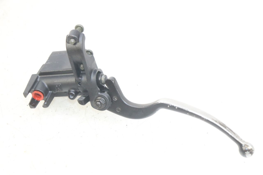 photo de CILINDRO MESTRE DIANTEIRO YAMAHA XMAX X-MAX 125 (2006 - 2009) - Outro ângulo de visão