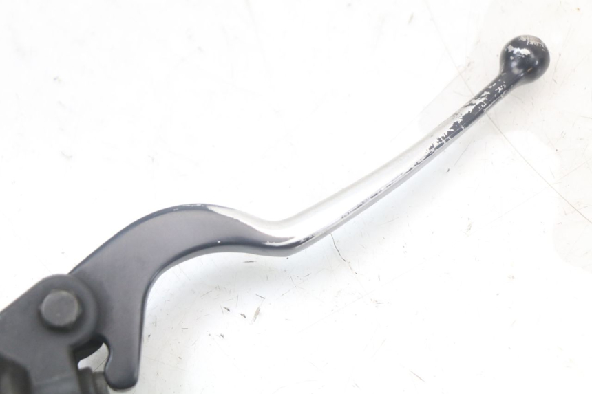 photo de CILINDRO MESTRE DIANTEIRO YAMAHA XMAX X-MAX 125 (2006 - 2009) - Outro ângulo de visão