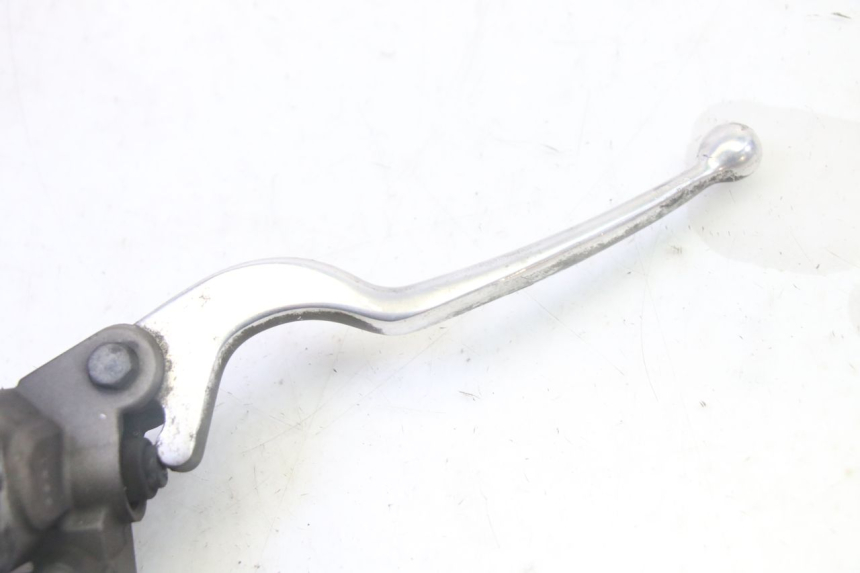 photo de CILINDRO MESTRE DIANTEIRO YAMAHA X-MAX XMAX 125 (2010 - 2013) - Outro ângulo de visão
