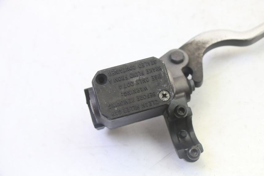 photo de CILINDRO MESTRE DIANTEIRO YAMAHA X-MAX XMAX 125 (2010 - 2013) - Detalhe da peça