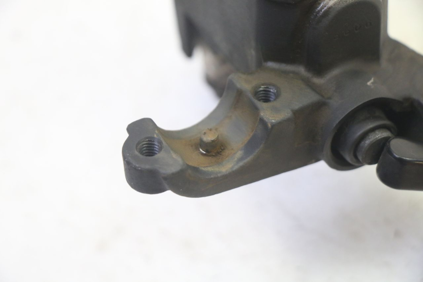 photo de CILINDRO MESTRE DIANTEIRO YAMAHA X-MAX XMAX 250 (2006 - 2009) - Outro ângulo de visão